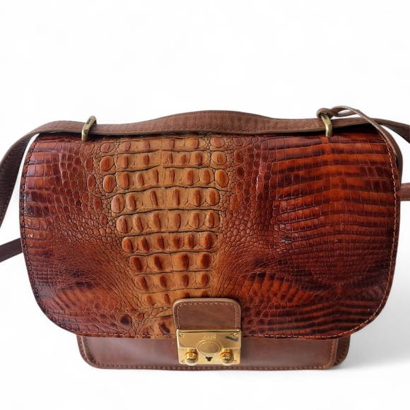 LAND LEATHER CRAFTSMANSHIP Croc Leather Crossbody Map Lock Key Flap Bag Charm - Picture 12 of 16